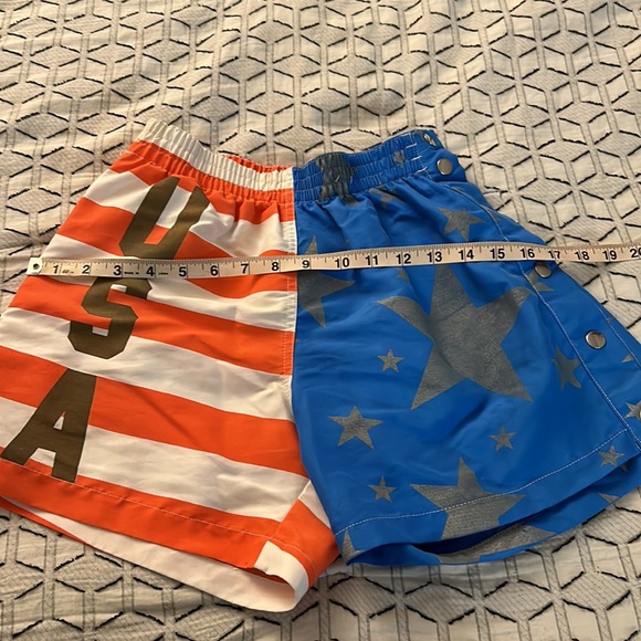 Chubbies - Picture 3 of 8